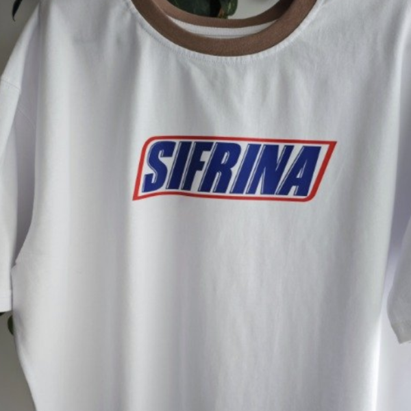 Remera Snikers Sifrina